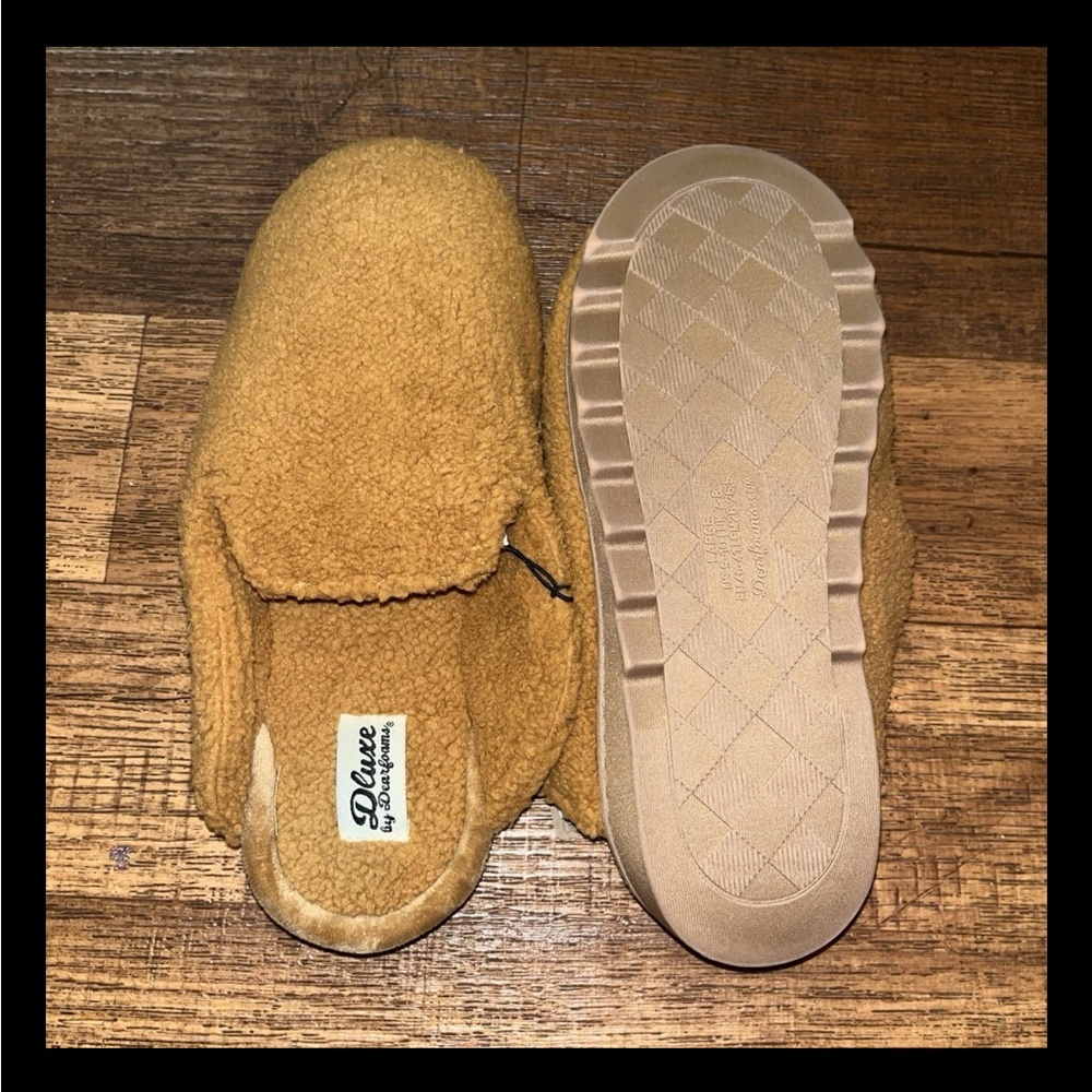 Dluxe By Dearfoams Womens Saffron Teddy Scuff Slippers Chestnut Brown L NWT - Picture 3 of 12